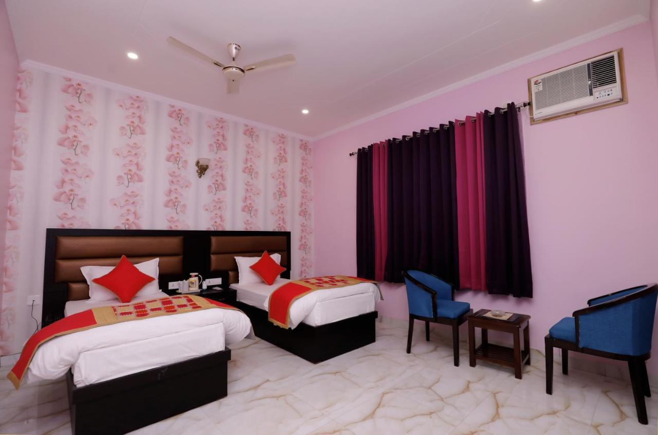 The Park Presidency Hotel Bareilly Exterior foto