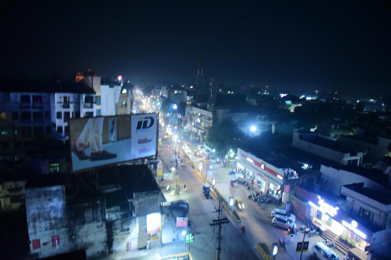 The Park Presidency Hotel Bareilly Exterior foto