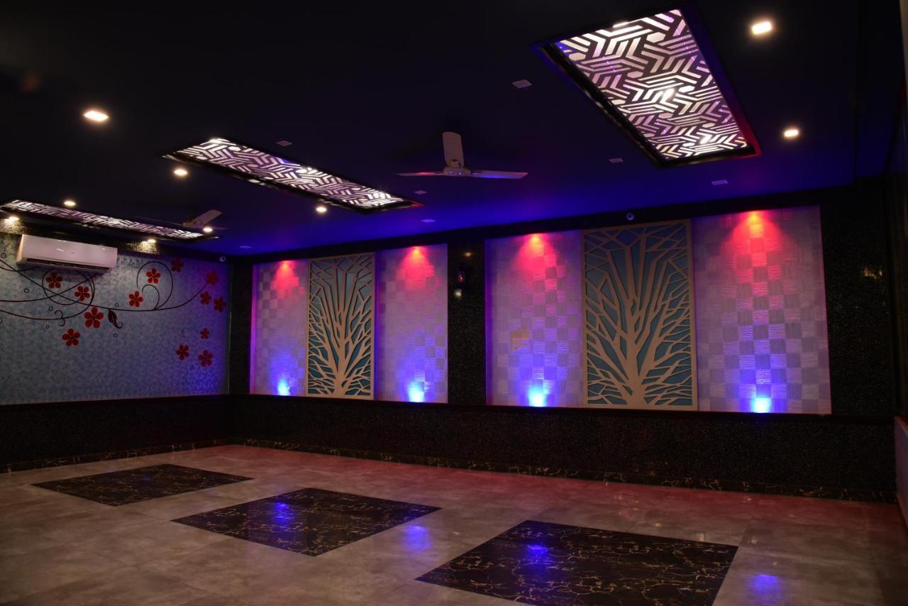 The Park Presidency Hotel Bareilly Exterior foto